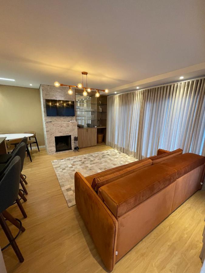 Apartamento Espetacular, 2 Suites, A 30M Da Rua Coberta Gramado Exterior foto