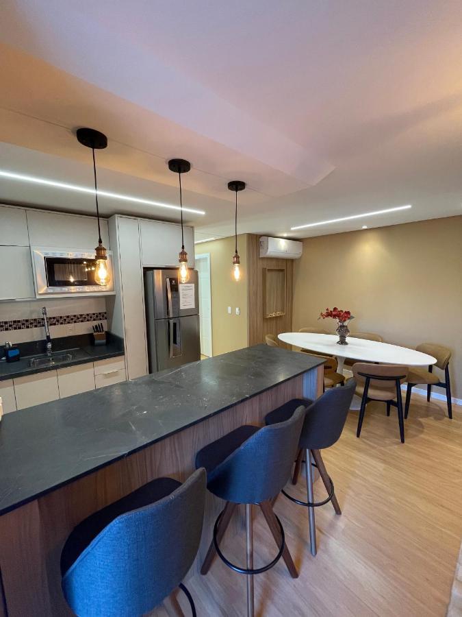 Apartamento Espetacular, 2 Suites, A 30M Da Rua Coberta Gramado Exterior foto