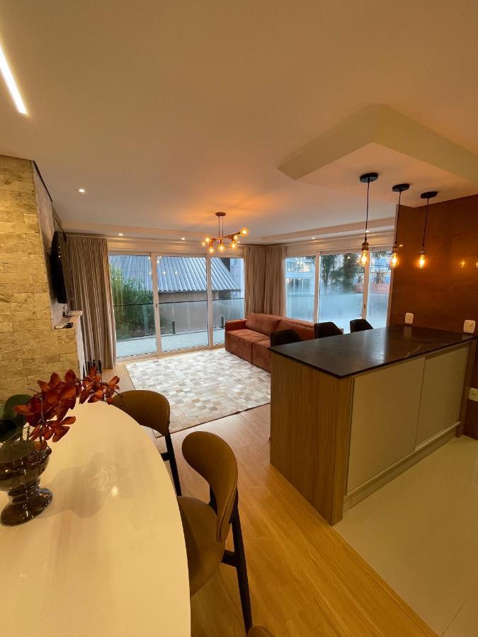 Apartamento Espetacular, 2 Suites, A 30M Da Rua Coberta Gramado Exterior foto