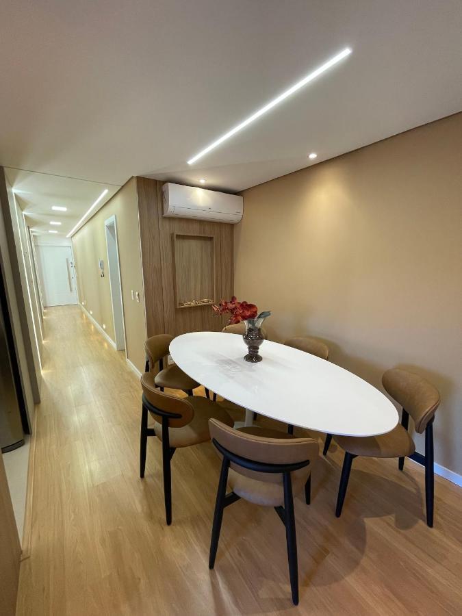 Apartamento Espetacular, 2 Suites, A 30M Da Rua Coberta Gramado Exterior foto